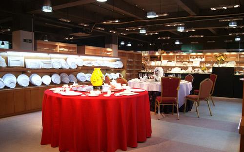 家酒店精品集成供應(yīng)的新型專業(yè)化公司,公司集產(chǎn)品研發(fā),設(shè)計,生產(chǎn),銷售