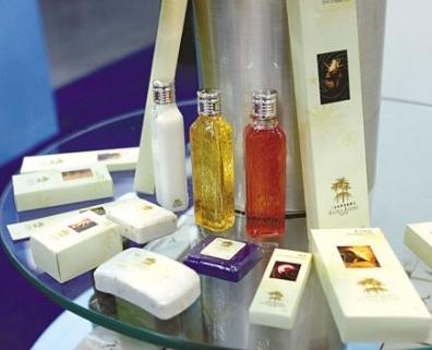 3好特酒店用品0萬(wàn)加盟費(fèi)10~20萬(wàn)投資額50家門(mén)店數(shù)主要產(chǎn)品:酒店用品